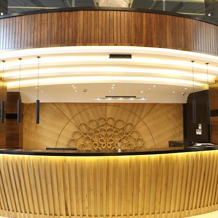 فندق صحارى الخليج Sahara Gulf Hotel Apartments 安曼 外观 照片