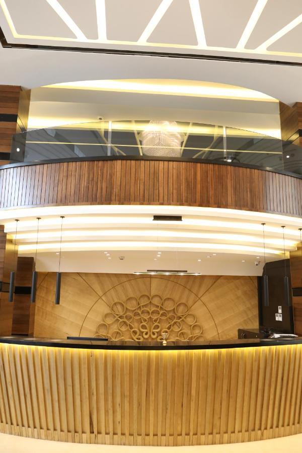 فندق صحارى الخليج Sahara Gulf Hotel Apartments 安曼 外观 照片