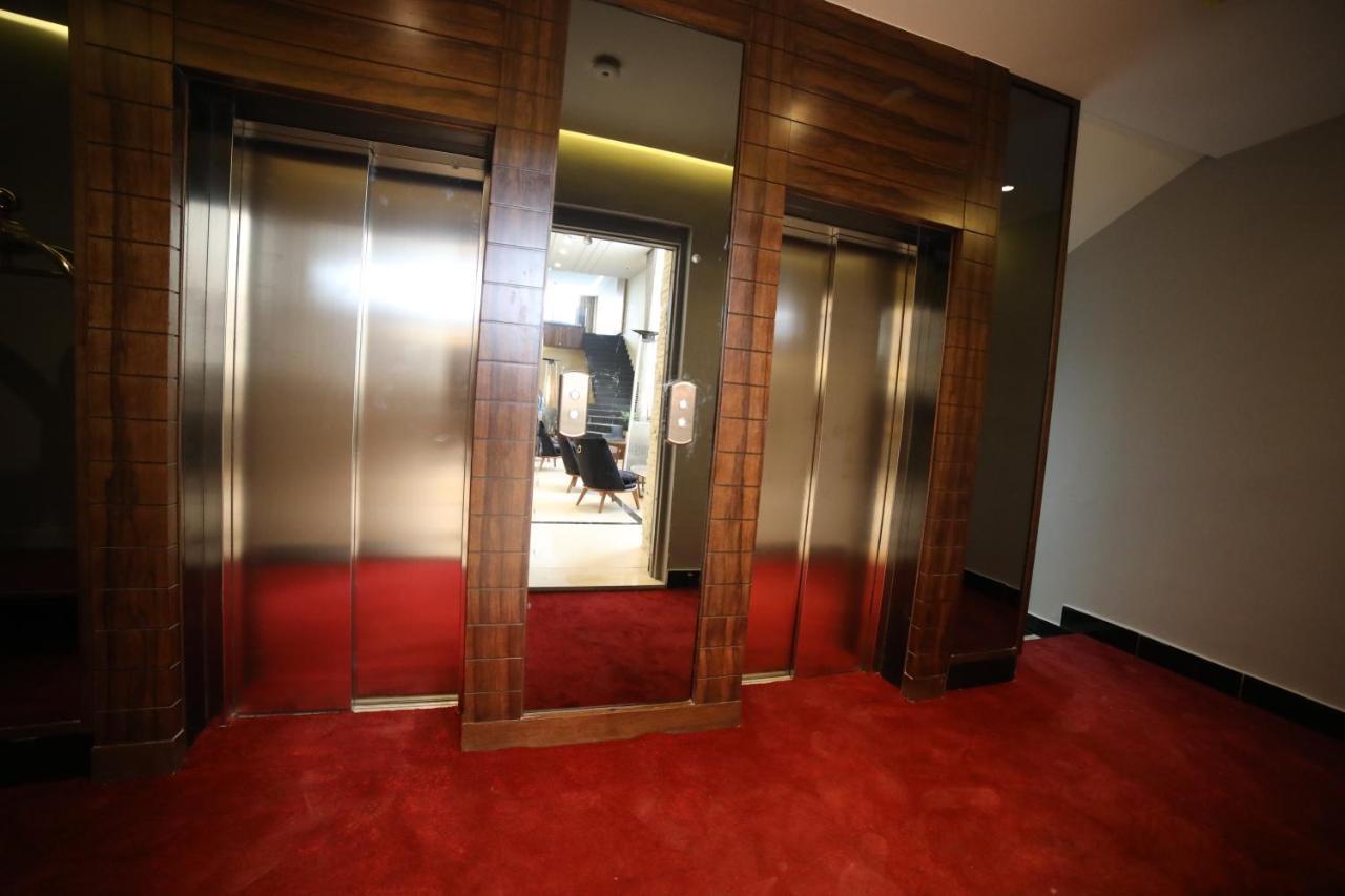فندق صحارى الخليج Sahara Gulf Hotel Apartments 安曼 外观 照片