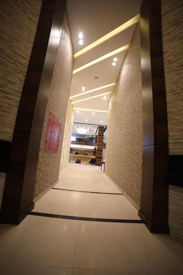 فندق صحارى الخليج Sahara Gulf Hotel Apartments 安曼 外观 照片