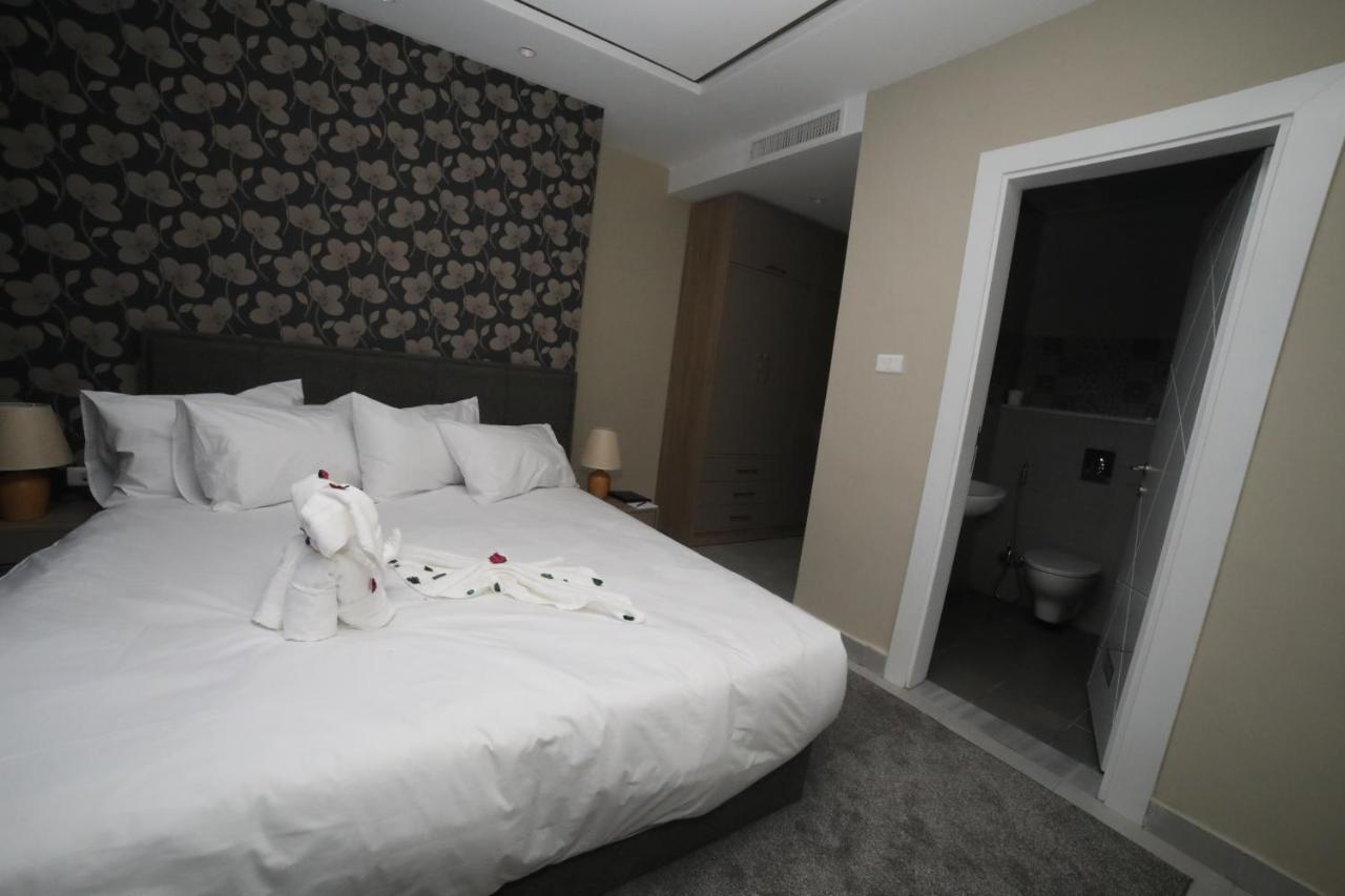 فندق صحارى الخليج Sahara Gulf Hotel Apartments 安曼 外观 照片