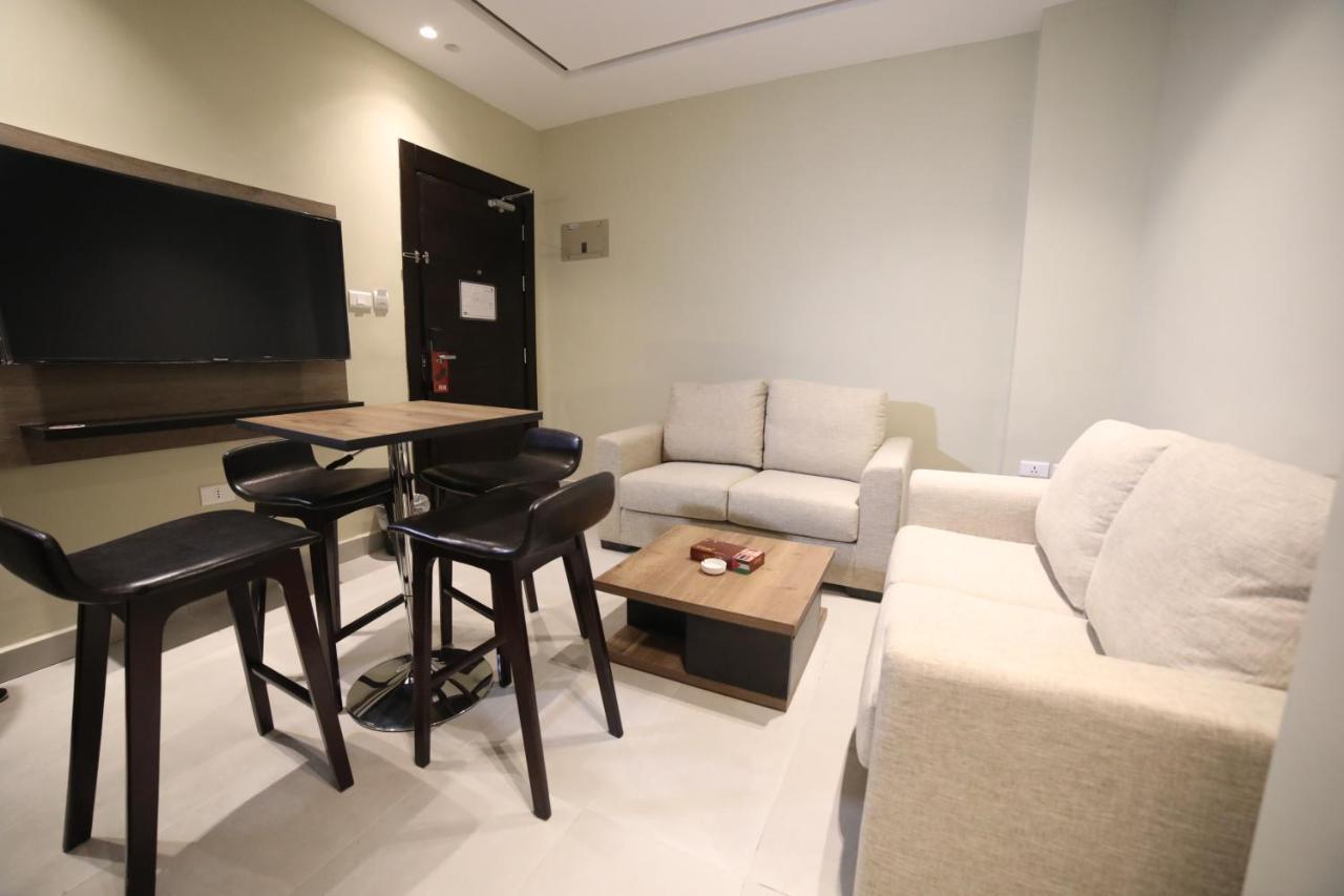 فندق صحارى الخليج Sahara Gulf Hotel Apartments 安曼 外观 照片