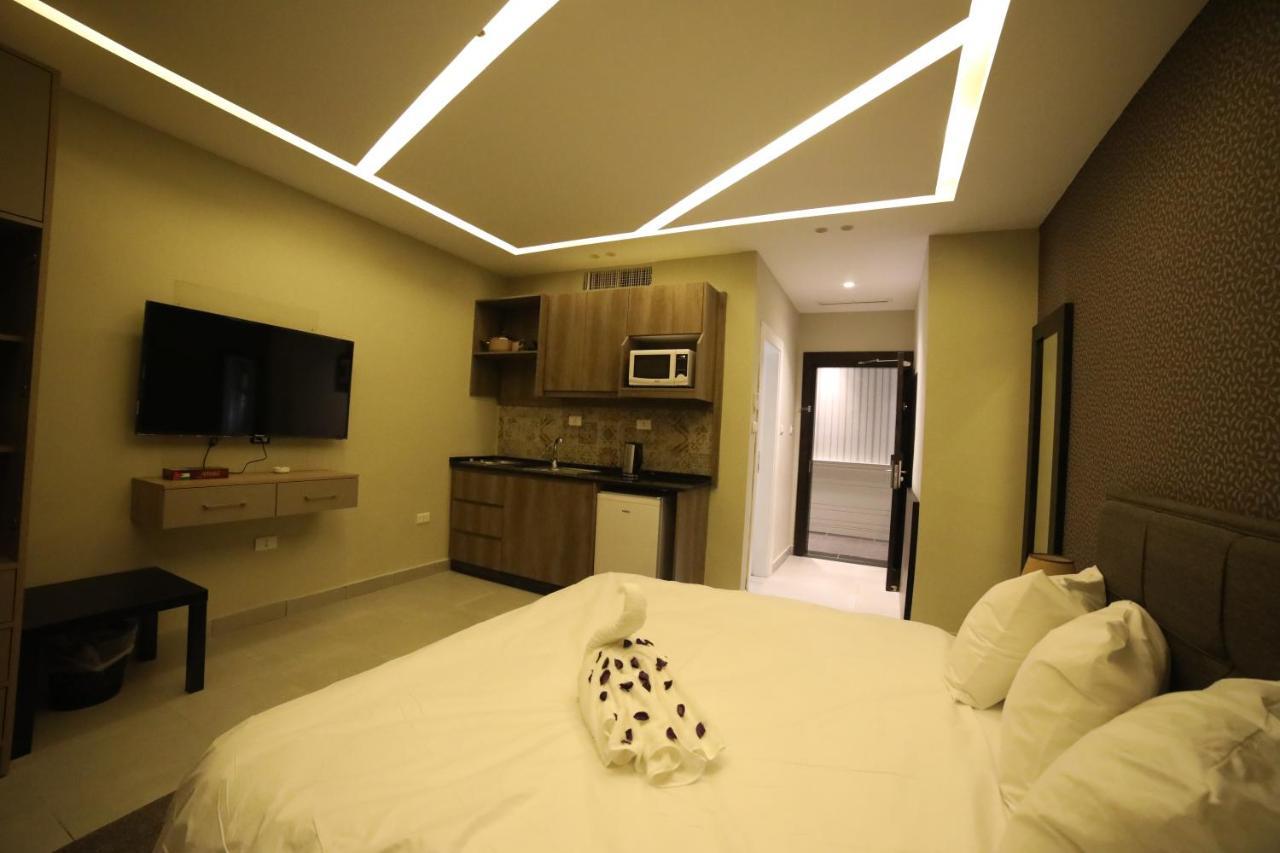 فندق صحارى الخليج Sahara Gulf Hotel Apartments 安曼 外观 照片