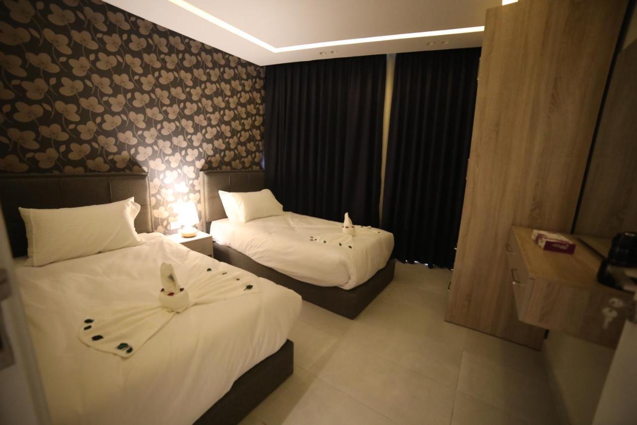 فندق صحارى الخليج Sahara Gulf Hotel Apartments 安曼 外观 照片
