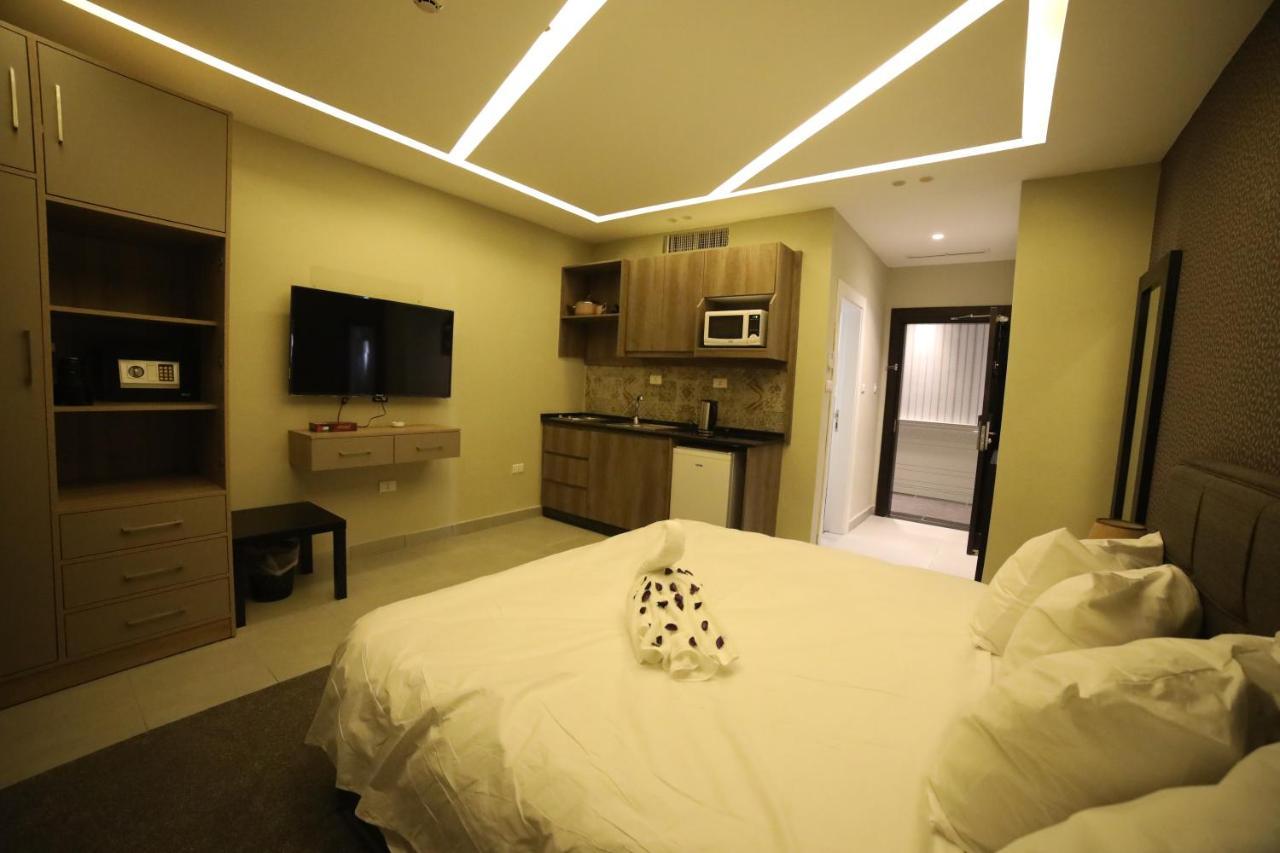 فندق صحارى الخليج Sahara Gulf Hotel Apartments 安曼 外观 照片