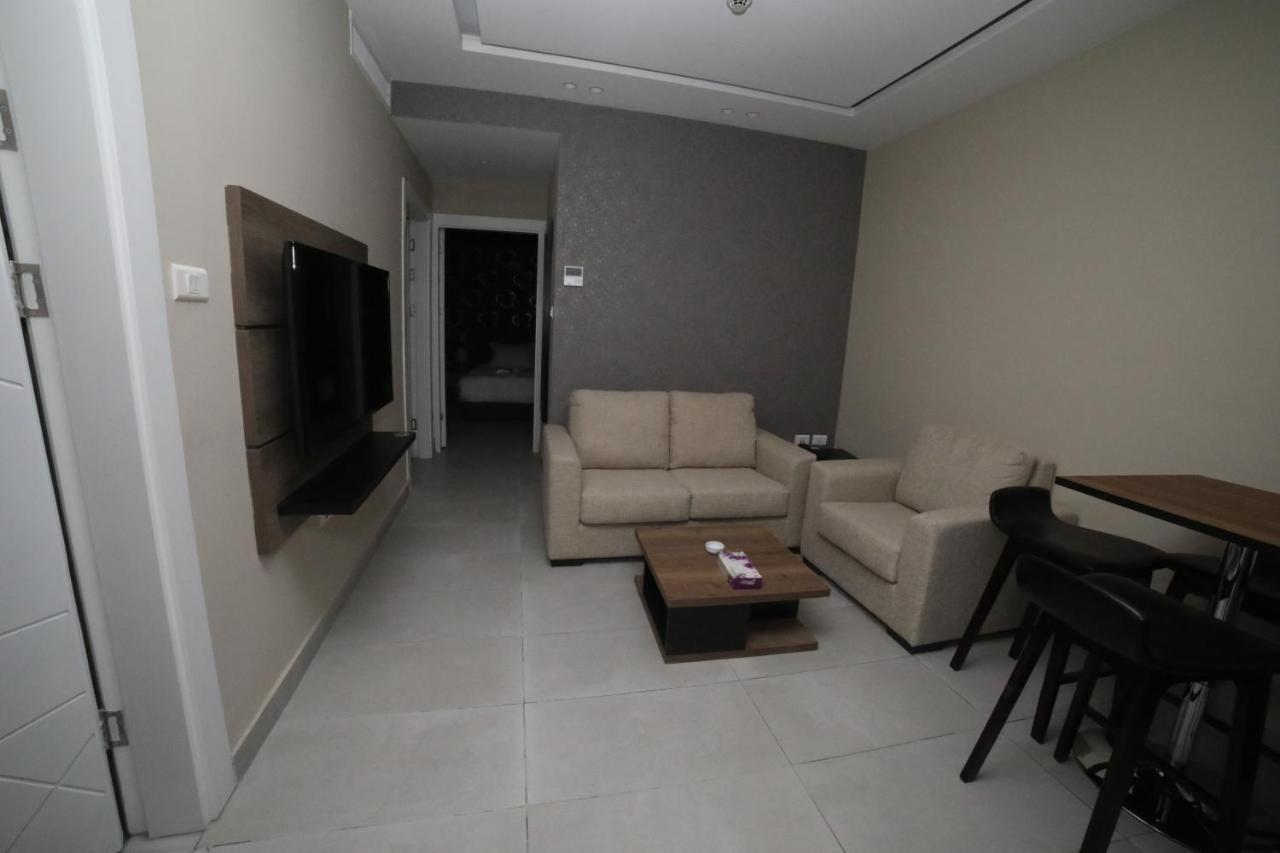 فندق صحارى الخليج Sahara Gulf Hotel Apartments 安曼 外观 照片